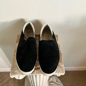 Sam Edelman black suede slip on shoes size 8